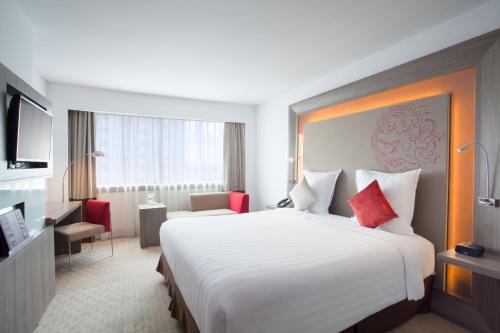 room detail thumbnail 1