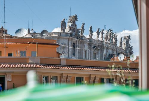 Magenta Vaticano Fornaci, Rom (Foto 6)