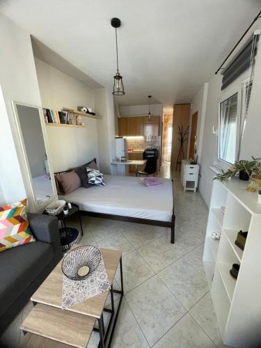 Central Apartment AXD - image 5