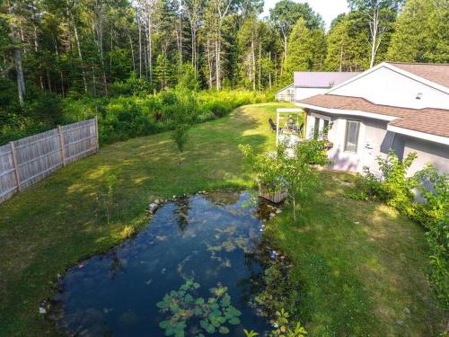 Serene Sol Retreat by the Shores of Lake Huron in Cheboygan, USA
