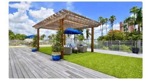 Riverview Penthouse near Florida Repertory Színház