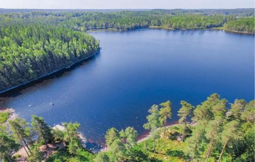 Viesnīcas āriene, Algen in Fegen