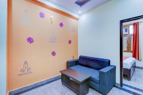 Hotel O Palace At Seventy Two Near Iskcon Temple Noida – Noida, DC