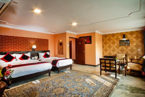 room detail thumbnail 1