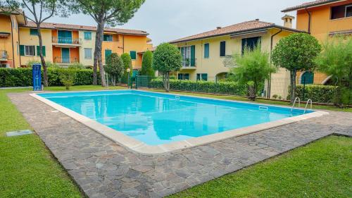 Studio Apartment room in Sirmione Studio Apartment - Italian Homing