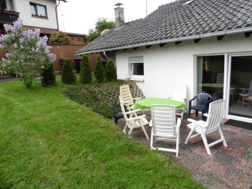 Balkons/terase, Ferienwohnungen Waldsicht und Dorfsicht in Winkel (Eifel)