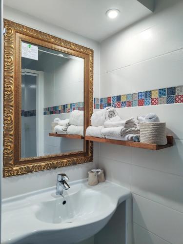 The Originals Boutique Clair Hôtel Martigues (Inter-Hotel) - image 4