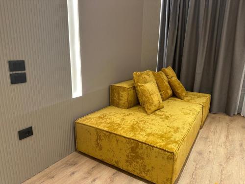 Deluxe Family Room image 10