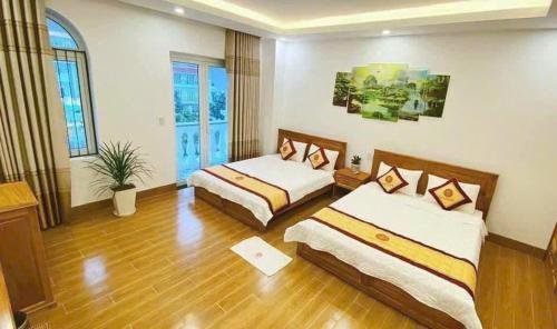 Double Room image 3
