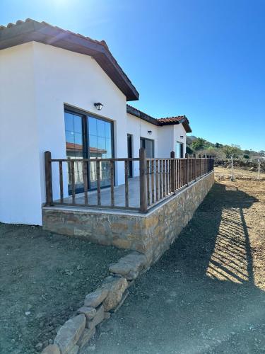 Melissaotelgokceada in Derekoy