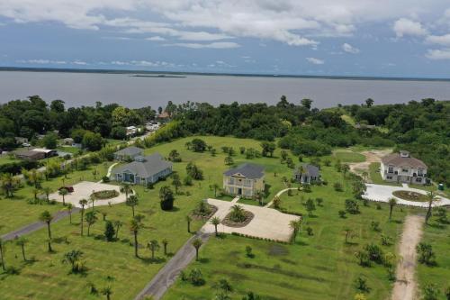 6 Bed, 4 Bath Perfect For Group Or Large Family in ออร์แลนโด้ อีสต์