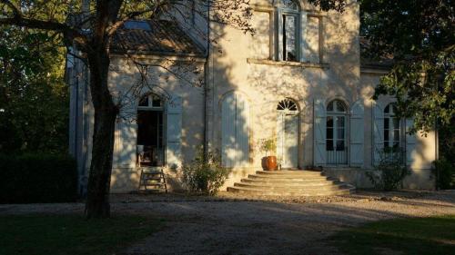 Accommodation in Merles
