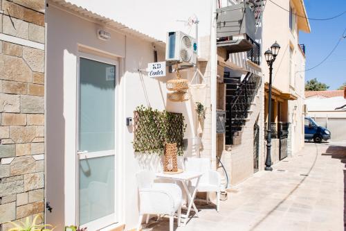 KD Center in Lavrio