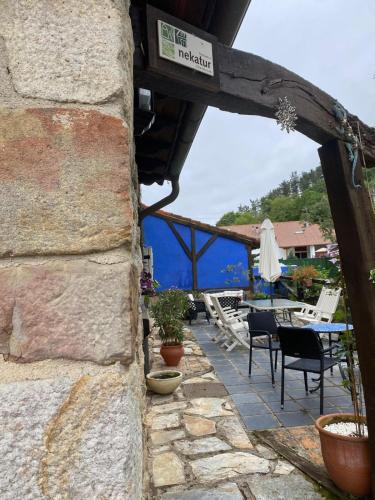 Balkons/terase, Aristieta in Ajangisa