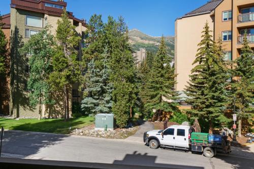 Mountainwood 201 by Great Western Lodging in Breckenridge, USA