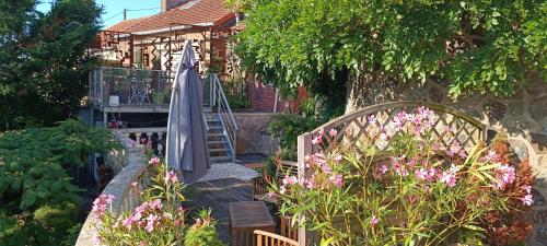 Gîte de charme atypique vue panoramique (Gite de charme atypique vue panoramique) in Montrevault