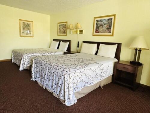 Four Seasons Lodging