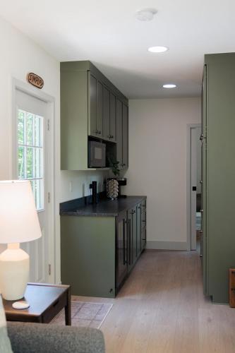 Ilex Forest Retreat Blackthorn Ilex Forest Retreat Blackthorn