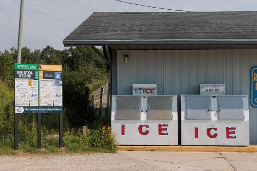 Ilex Forest Retreat Blackthorn Ilex Forest Retreat Blackthorn
