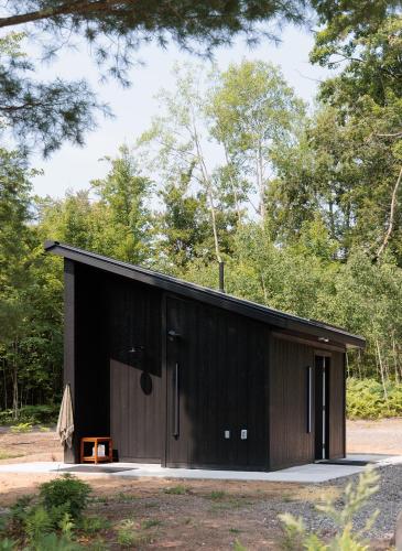 Ilex Forest Retreat Blackthorn Ilex Forest Retreat Blackthorn