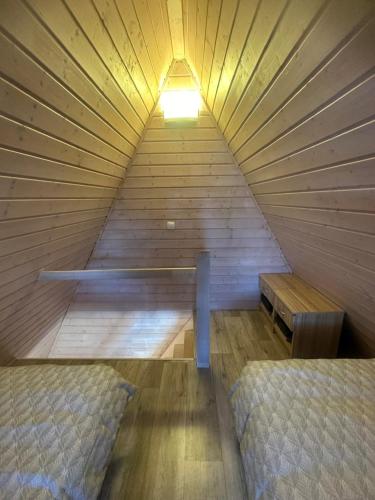 Domek w Górach Opawskich nad Złotym Potokiem nr 2A (Domek w Gorach Opawskich nad Zlotym Potokiem nr 2A) in 亞諾托維克