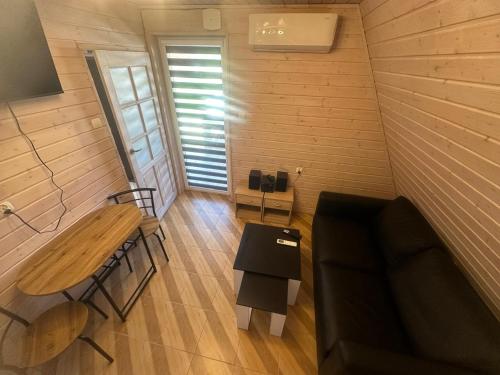 Domek w Górach Opawskich nad Złotym Potokiem nr 2A (Domek w Gorach Opawskich nad Zlotym Potokiem nr 2A) in 亞諾托維克