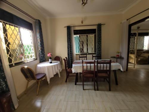 Alimentos e Bebidas, Orchard Home Homestay in Mbarara