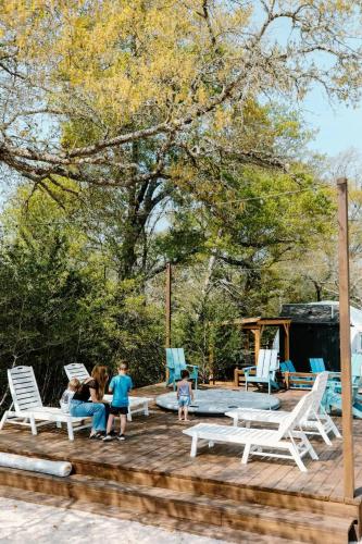 Gorgeous Dome in Woods - Sleeps 4 - Near Round Top in Greenvine, USA