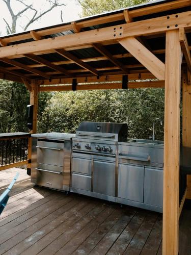 Gorgeous Dome in Woods - Sleeps 4 - Near Round Top in Greenvine, USA
