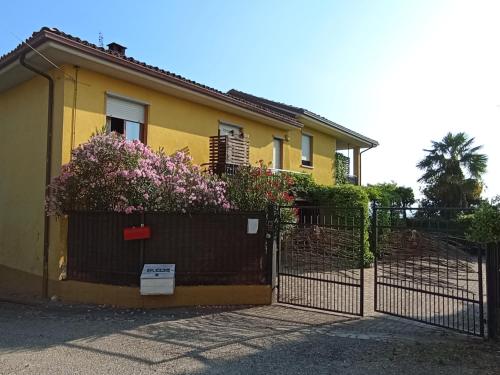Viesnīcas āriene, Casa vacanza il colle del vento in Calosso