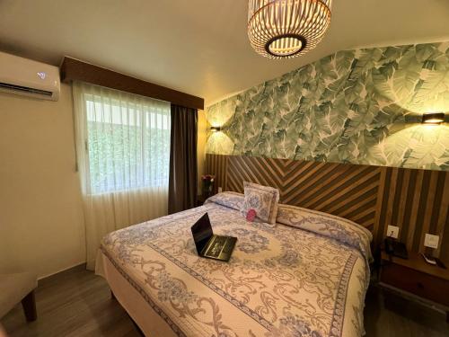 Standard Queen Room room in Hotel Isabel
