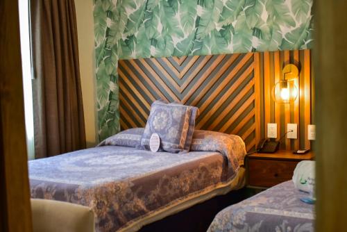 Double Room with Two Double Beds image 3