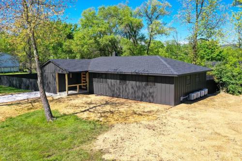 New Paltz Modern Zen Cabin in New Paltz, USA