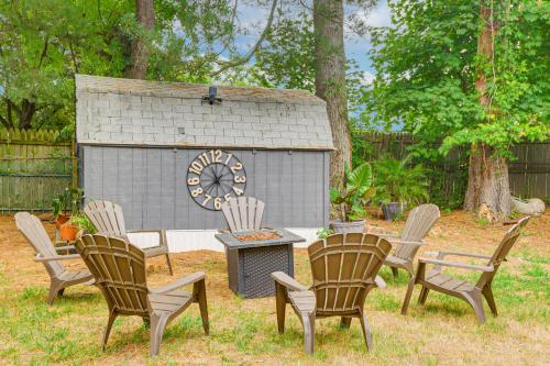 Fire Pit and Gazebo - Luxe Severn Family Home! in Severn, USA