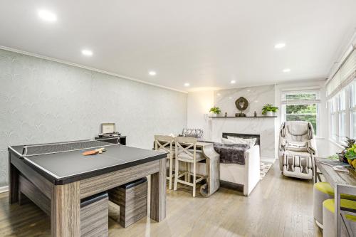 Fire Pit and Gazebo - Luxe Severn Family Home! in Severn, USA