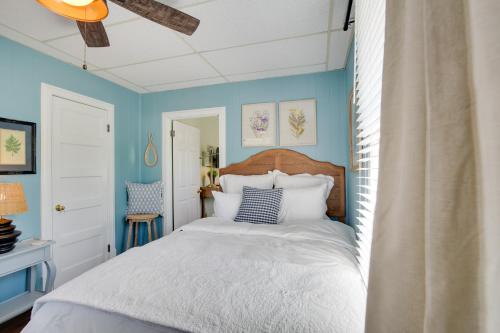 The Cabernet Cabin Defiance Home on Katy Trail! The Cabernet Cabin Defiance Home on Katy Trail!