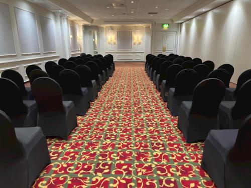 Aberdeen Marriott Hotel - image 11