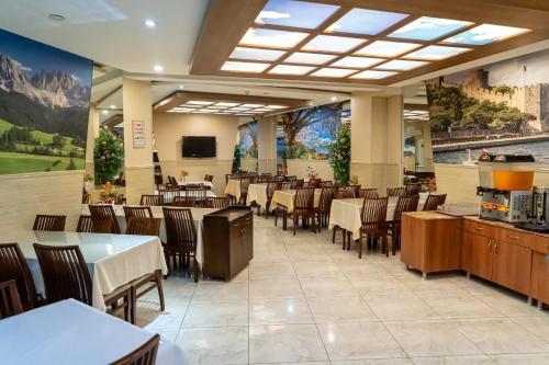 The City Port Hotel - image 8