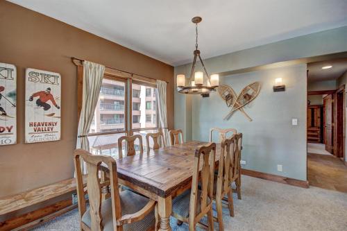 Ten Mile Condo - image 6