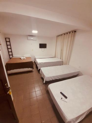 1 double bed, 4 twin beds