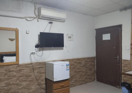 Single Room image 5