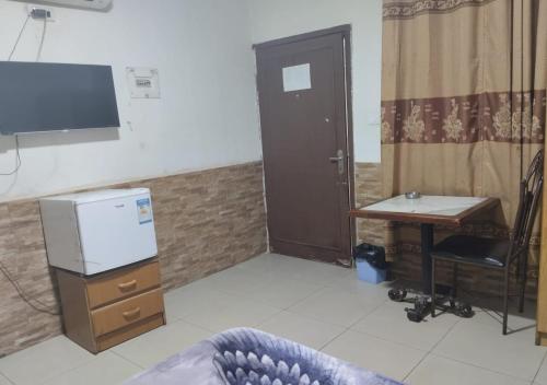 Single Room image 4