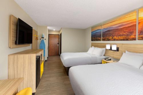 Days Inn by Wyndham Glasgow - image 8