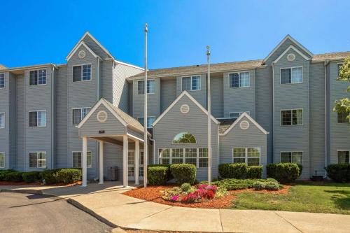 . Microtel Inn & Suites by Wyndham Ann Arbor