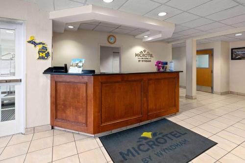 Microtel Inn & Suites by Wyndham Ann Arbor in Ann Arbor, USA