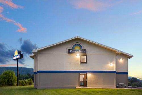 Days Inn by Wyndham Hornell NY in Hornell, USA