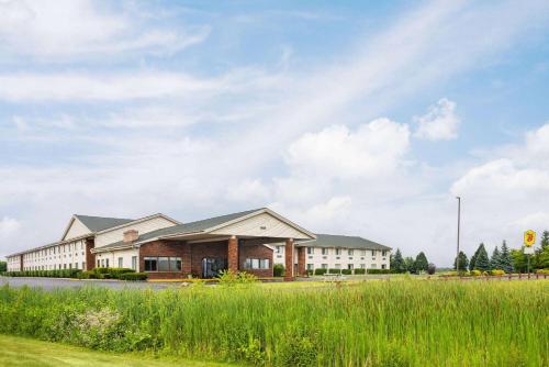 Super 8 by Wyndham Henrietta/Rochester Area - image 6