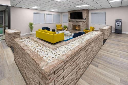 Super 8 by Wyndham Henrietta/Rochester Area in Henrietta, USA