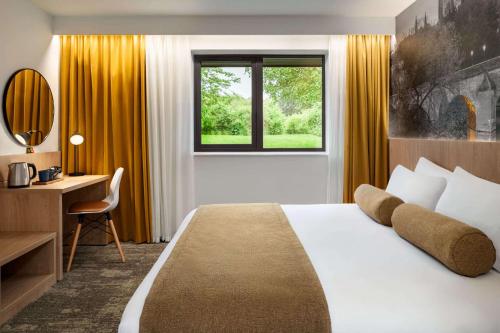 1 queen bed
