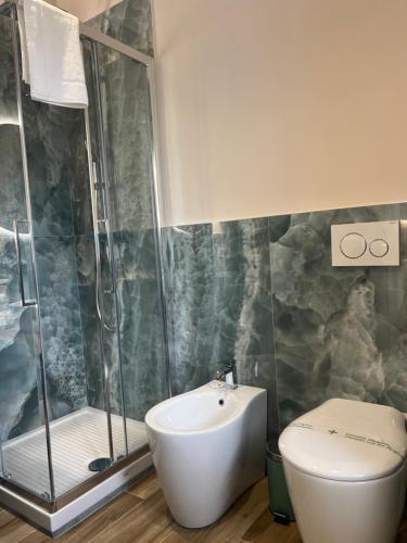 Raffaelli Suite - image 2